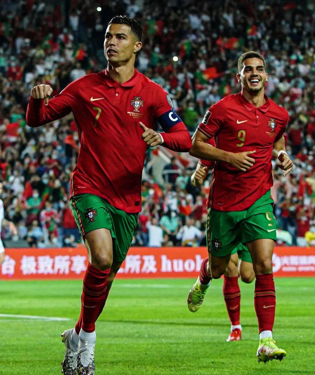 葡萄牙队在欧洲杯预选赛小组赛中完胜对手 葡萄牙队在欧洲杯预选赛小组赛中完胜对手