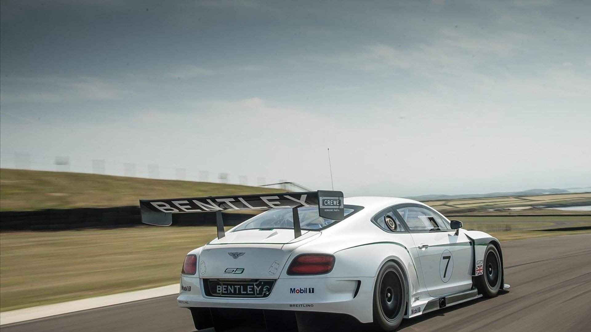 唯一性的见证，火箭巅峰对决新疆，霍勒迪压力下爆发铸就传奇