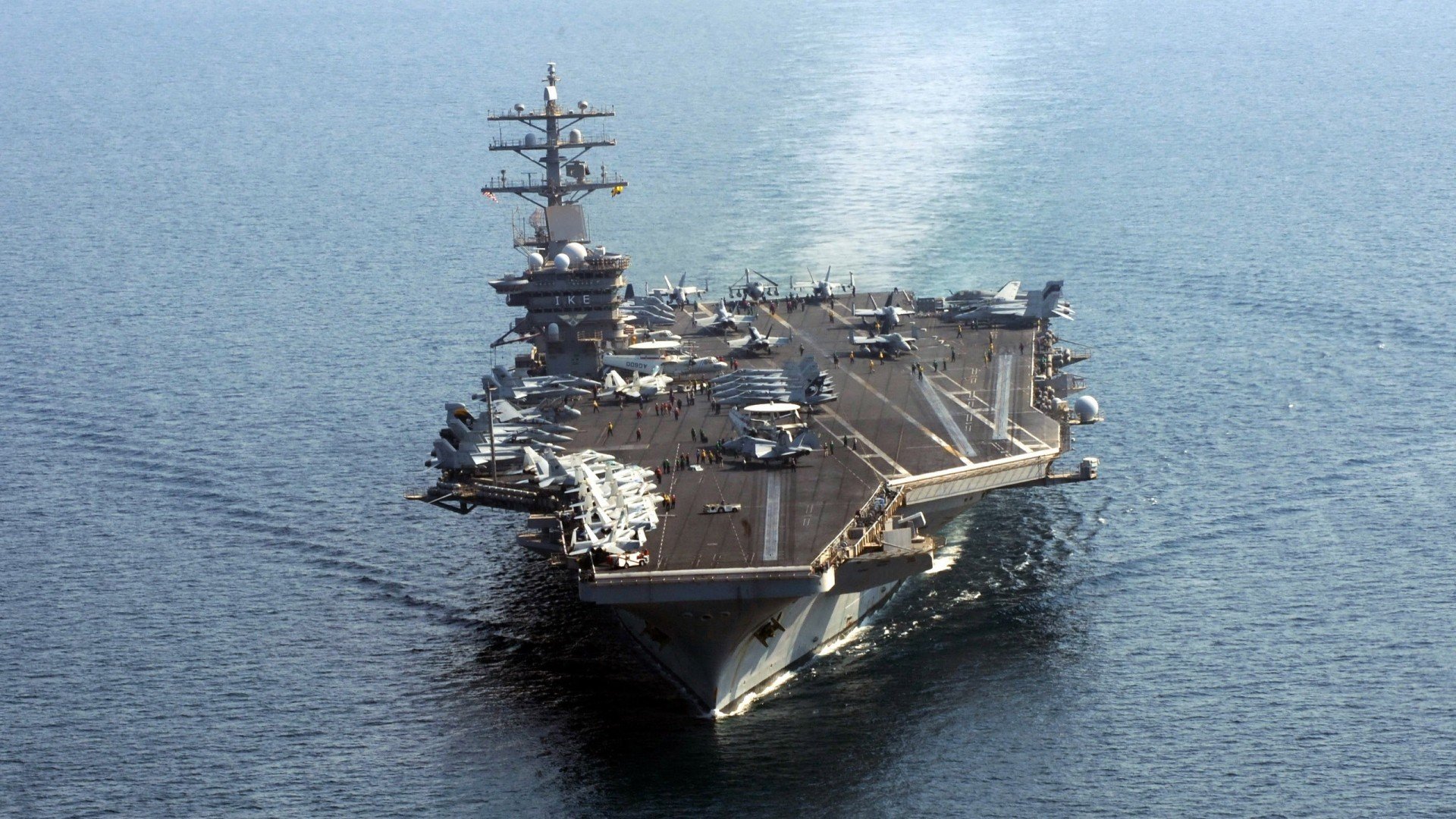 雷火电竞网址-一脚定江山！替补奇兵乔治绝杀，德甲争冠夜上演最疯狂剧本